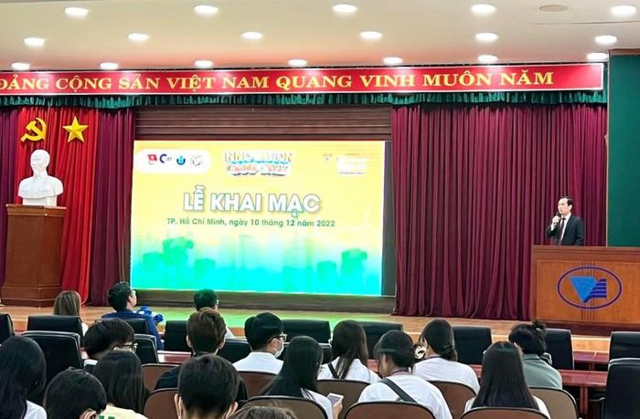 Trường ĐH Quốc tế-ĐHQG TPHCM khai mạc Hội trại sinh viên sáng tạo 2022