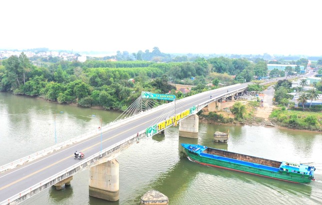 Những ‘con đường tơ lụa’ tạo đòn bẩy đưa Tân Uyên lên thành phố trực thuộc tỉnh Bình Dương ảnh 3